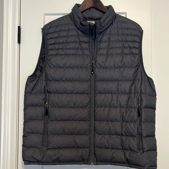 Quilted down Vest - Picture 1 of 3